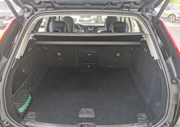 Volvo XC 60 cena 209900 przebieg: 53909, rok produkcji 2022 z Bardo małe 596
